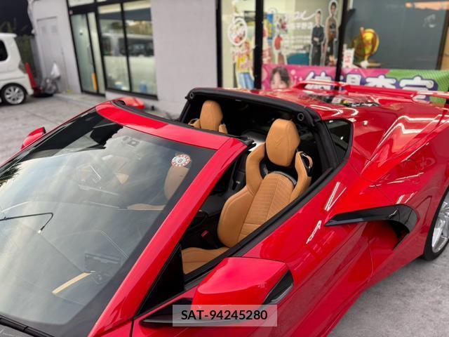 Chevrolet CORVETTE 2022-09 8329997-1