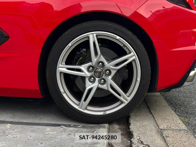 Chevrolet CORVETTE 2022-09 8329997-5