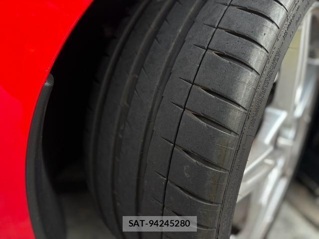 Chevrolet CORVETTE 2022-09 8329997-6