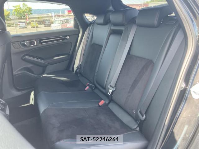 Honda CIVIC HYBRID 2023-03 8330588-4