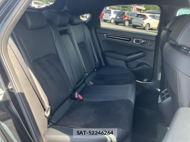 Honda CIVIC HYBRID 2023-03 8330588-6