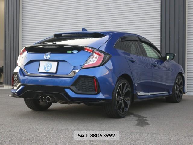Honda CIVIC 2019-02 8328028-13