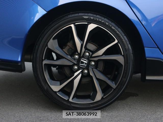 Honda CIVIC 2019-02 8328028-19