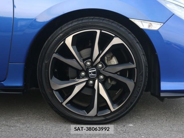 Honda CIVIC 2019-02 8328028-8