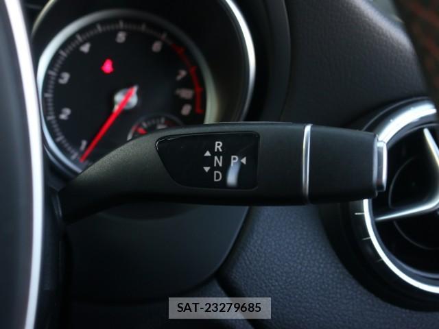 Mercedes Benz CLA-CLASS 2017-08 8328030-15