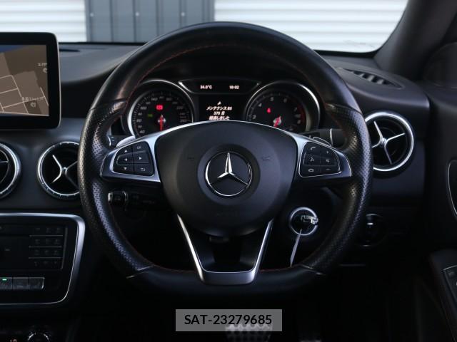 Mercedes Benz CLA-CLASS 2017-08 8328030-17