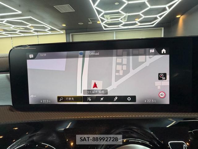 Mercedes Benz CLA-CLASS 2021-10 8330140-3