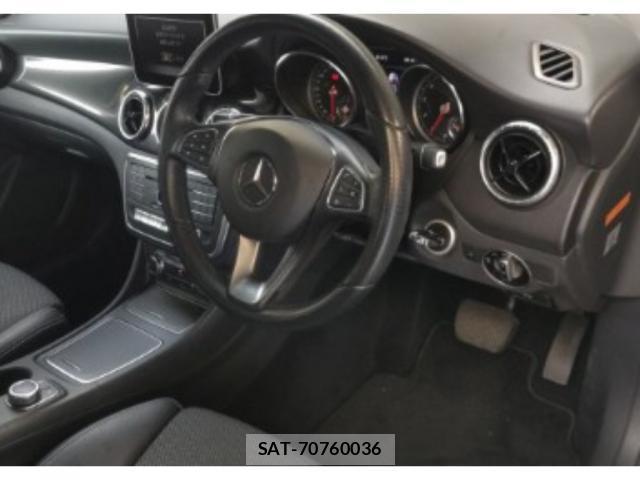 Mercedes Benz CLA-CLASS 2018-07 8330043-2