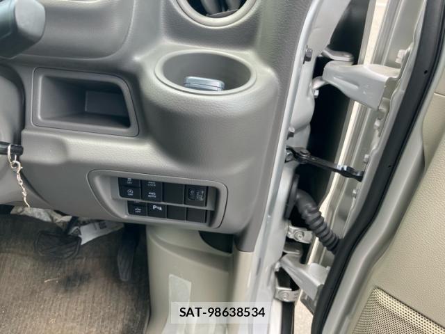 Nissan CLIPPER VAN 2024-12 8329358-17