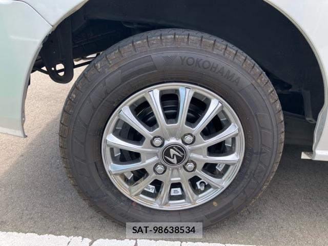 Nissan CLIPPER VAN 2024-12 8329358-5