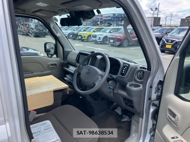 Nissan CLIPPER VAN 2024-12 8329358-9