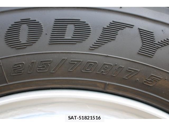 Toyota COASTER 2016-09 8327820-15
