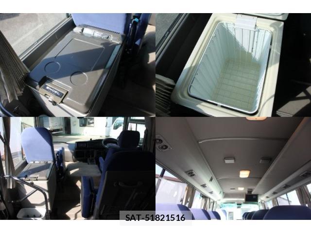 Toyota COASTER 2016-09 8327820-19