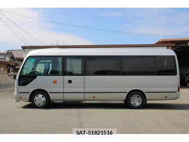 Toyota COASTER 2016-09 8327820-3