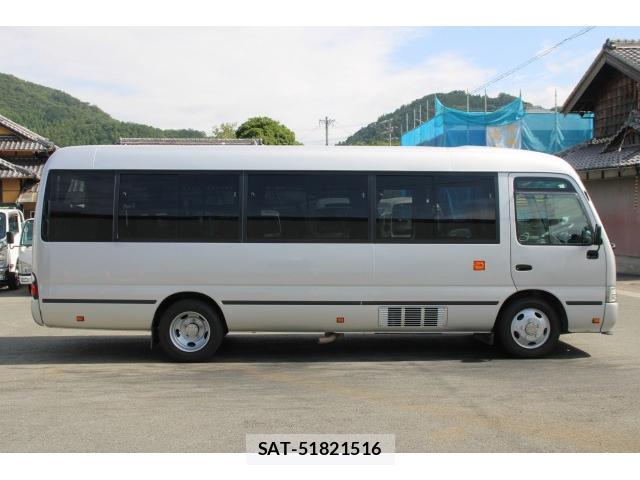 Toyota COASTER 2016-09 8327820-4
