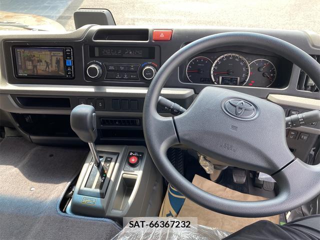 Toyota COASTER 2026-07 8328918-14