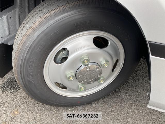 Toyota COASTER 2026-07 8328918-18