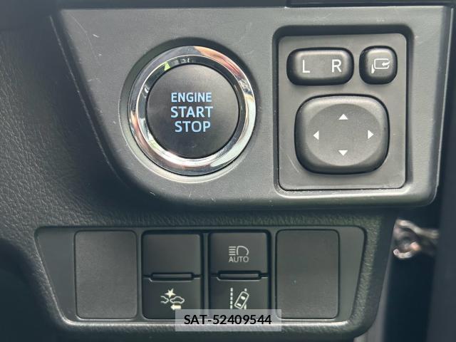Toyota COROLLA AXIO 2018-02 8328430-7