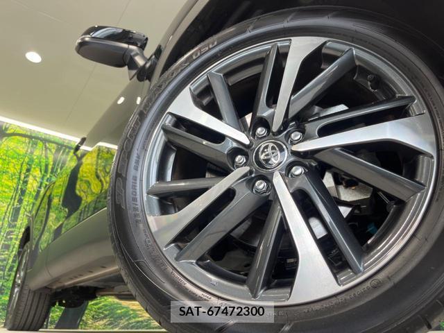 Toyota COROLLA CROSS 2024-12 8328877-12