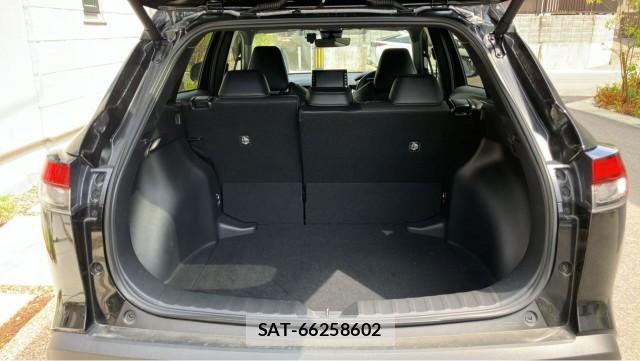 Toyota COROLLA CROSS 2023-08 8329339-17
