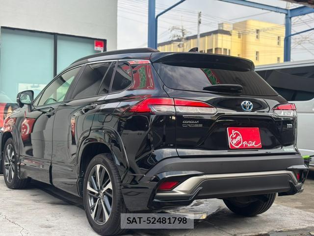 Toyota COROLLA CROSS 2023-02 8330001-12