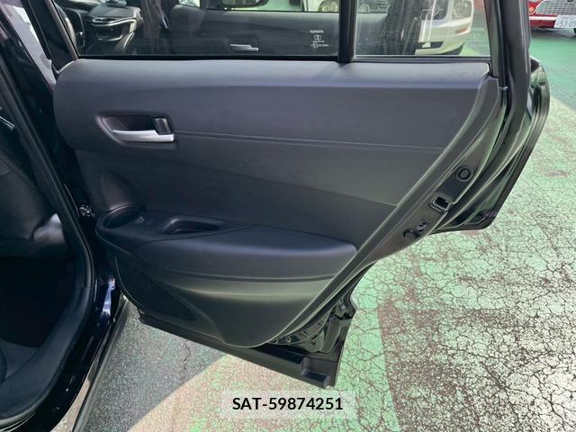 Toyota COROLLA CROSS 2023-04 8330207-10
