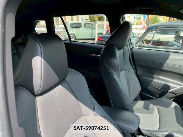 Toyota COROLLA CROSS 2023-04 8330207-13