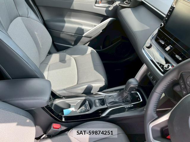 Toyota COROLLA CROSS 2023-04 8330207-14