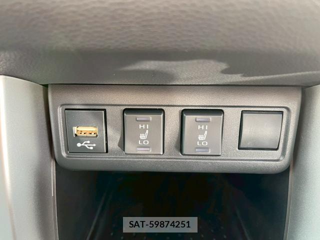 Toyota COROLLA CROSS 2023-04 8330207-16
