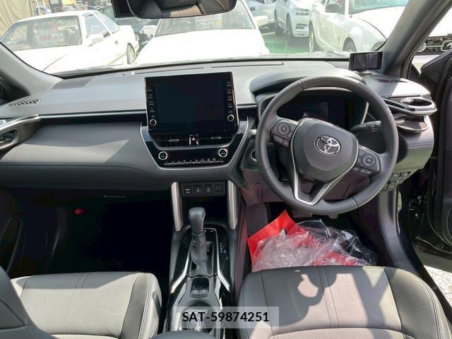 Toyota COROLLA CROSS 2023-04 8330207-9