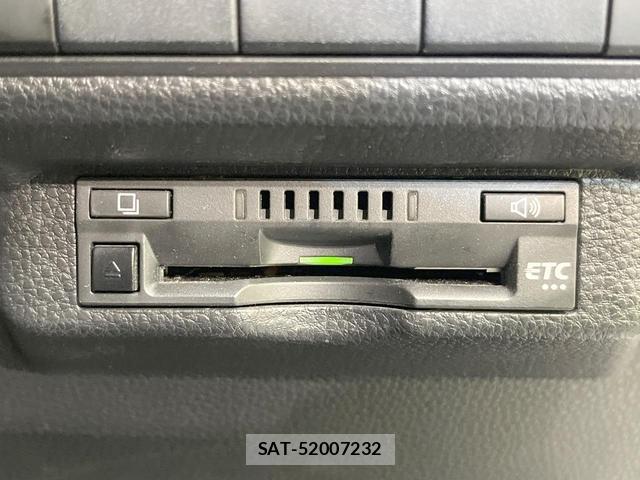 Toyota COROLLA TOURING 2021-03 8328985-6