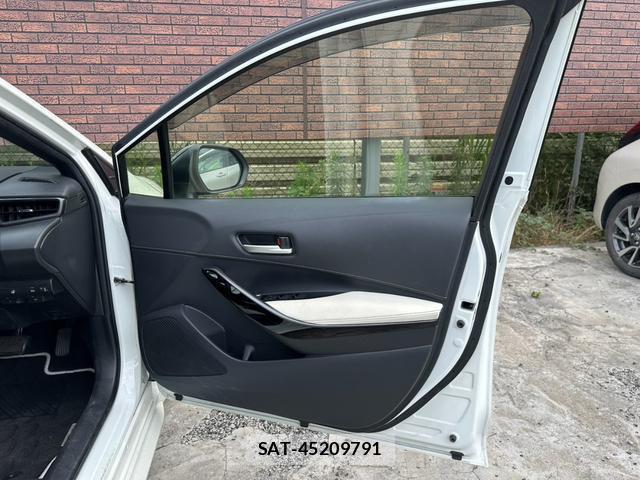 Toyota COROLLA TOURING 2019-11 8329716-17