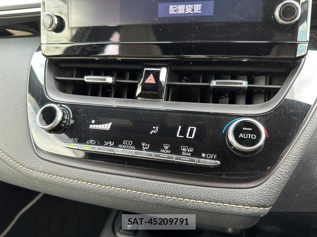 Toyota COROLLA TOURING 2019-11 8329716-4