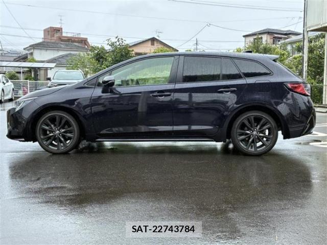 Toyota COROLLA TOURING 2022-06 8329966-1