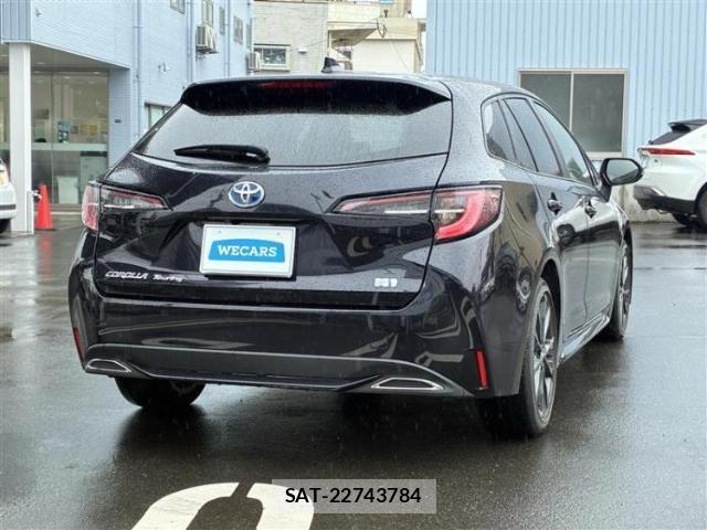 Toyota COROLLA TOURING 2022-06 8329966-2