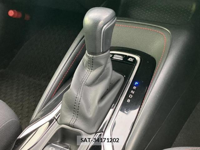 Toyota COROLLA SPORT 2019-09 8330471-17