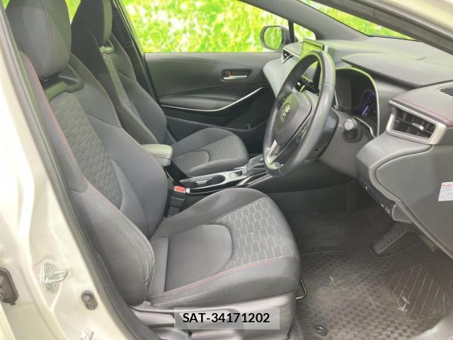 Toyota COROLLA SPORT 2019-09 8330471-3