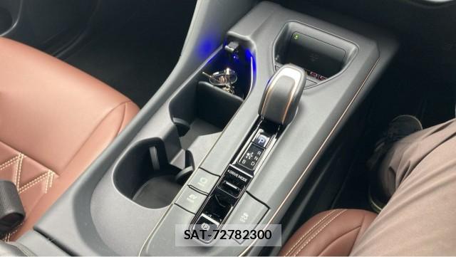 Toyota Crown Crossover 2023-03 8329288-14