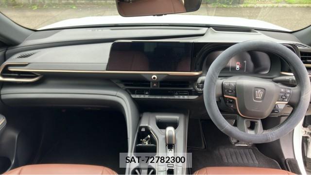 Toyota Crown Crossover 2023-03 8329288-2