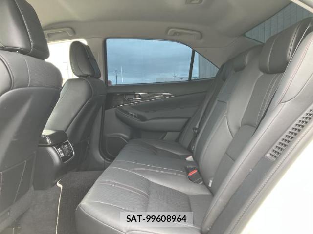 Toyota CROWN HYBRID 2017-09 8328004-7