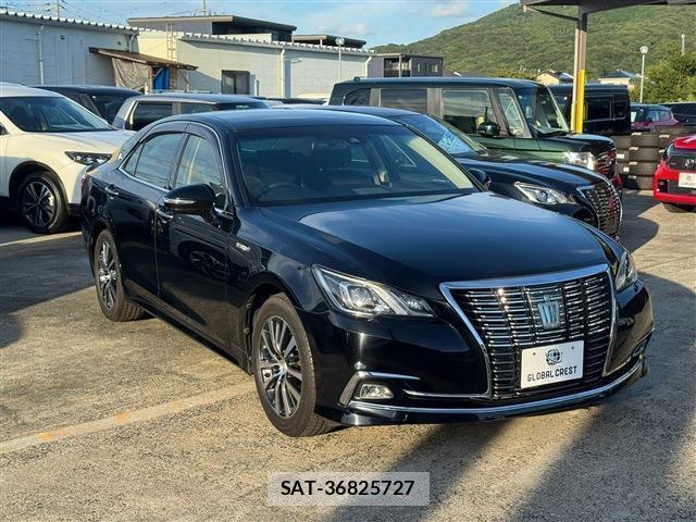 Toyota CROWN HYBRID 2017-06 8328439-7