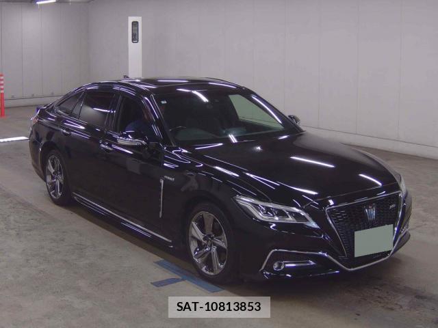 Toyota CROWN HYBRID 2019-05 8328487-0