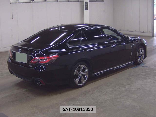 Toyota CROWN HYBRID 2019-05 8328487-1