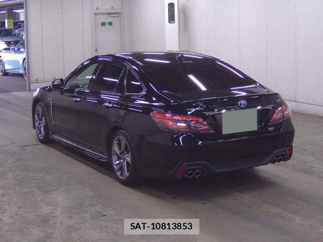 Toyota CROWN HYBRID 2019-05 8328487-4