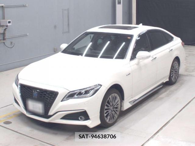 Toyota CROWN HYBRID 2020-03 8328512-0
