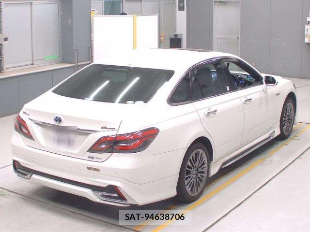 Toyota CROWN HYBRID 2020-03 8328512-8