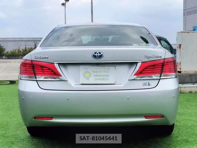 Toyota CROWN HYBRID 2014-01 8329135-16