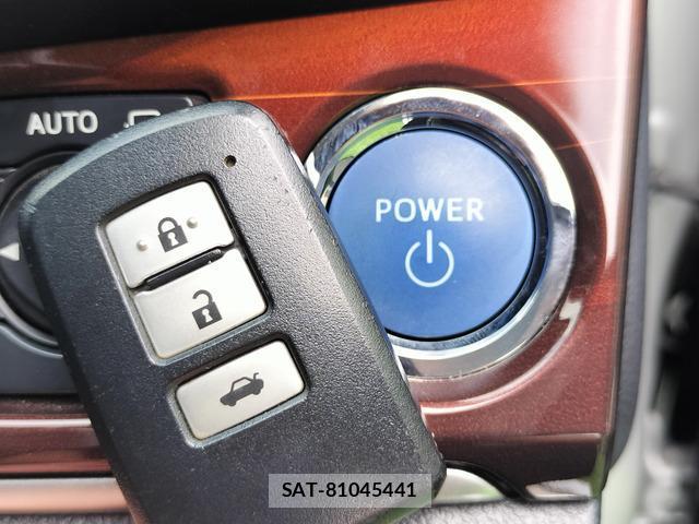 Toyota CROWN HYBRID 2014-01 8329135-7