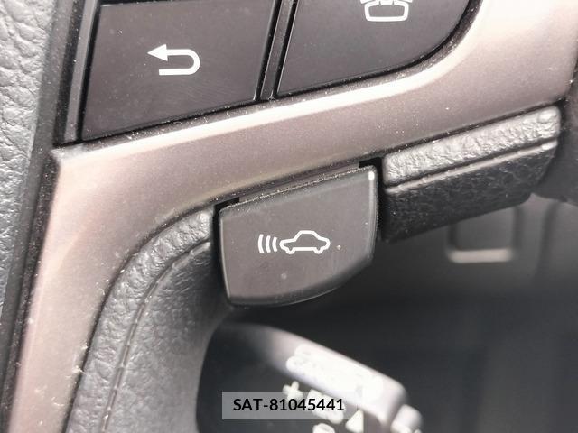 Toyota CROWN HYBRID 2014-01 8329135-9