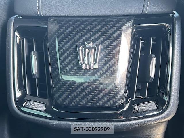 Toyota CROWN HYBRID 2019-05 8329552-11